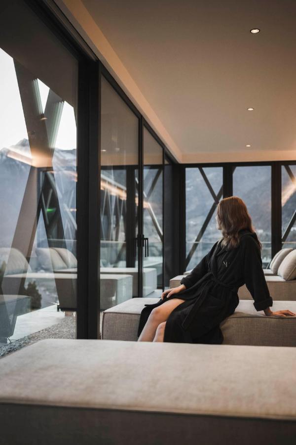 Somvita Suites Тироло Экстерьер фото