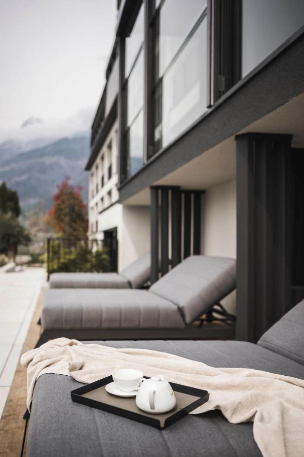 Somvita Suites Тироло Экстерьер фото