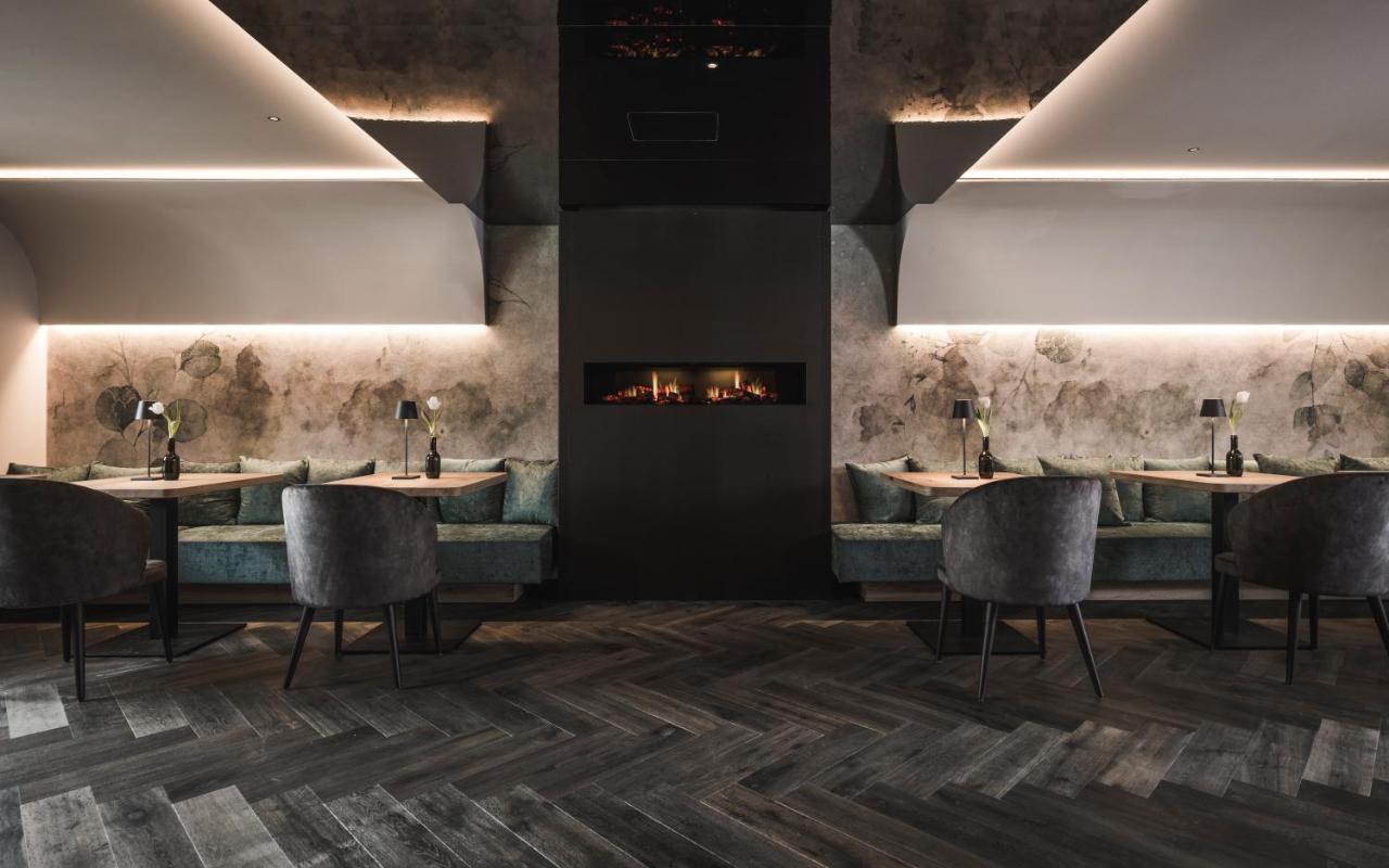 Somvita Suites Тироло Экстерьер фото