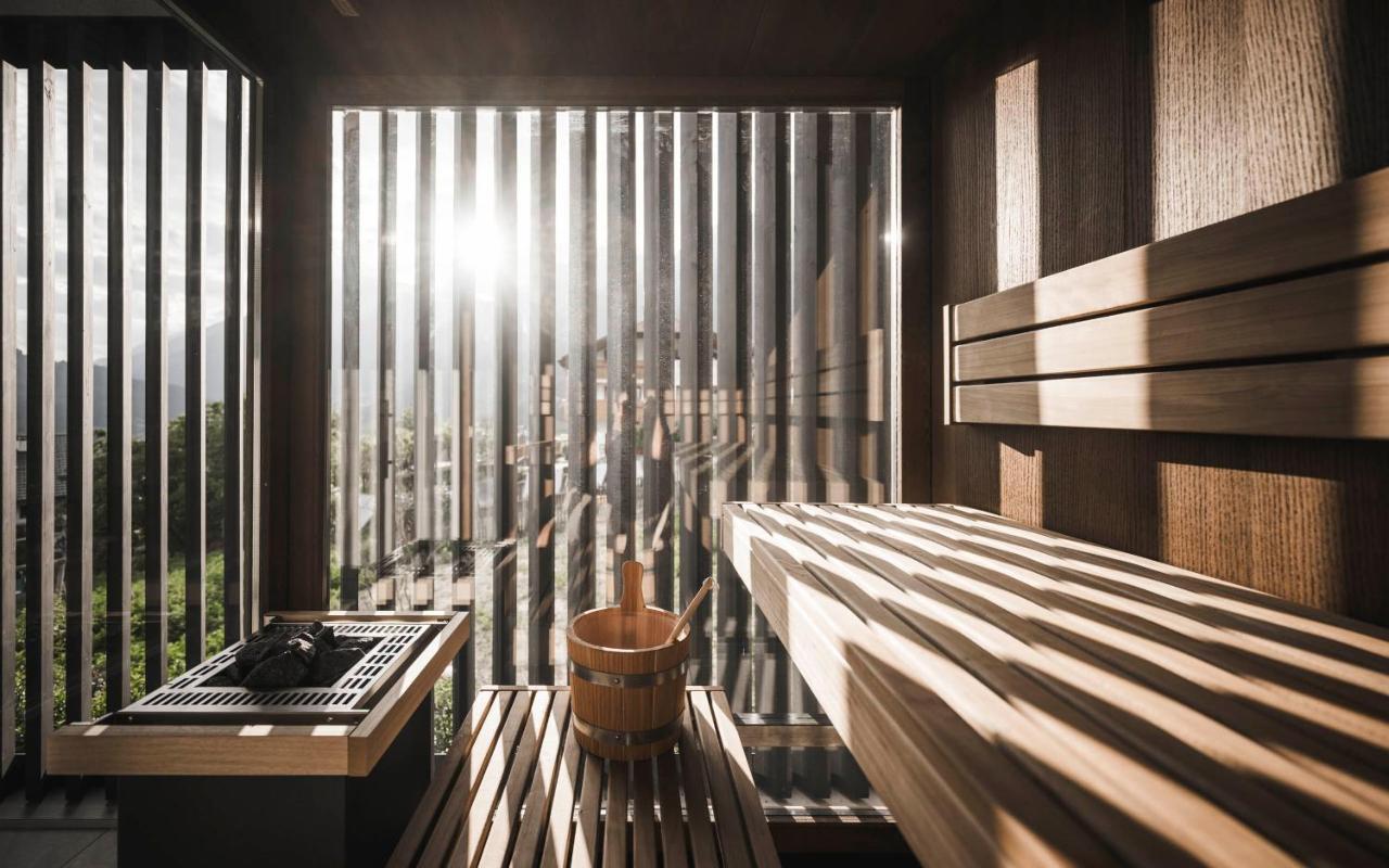 Somvita Suites Тироло Экстерьер фото