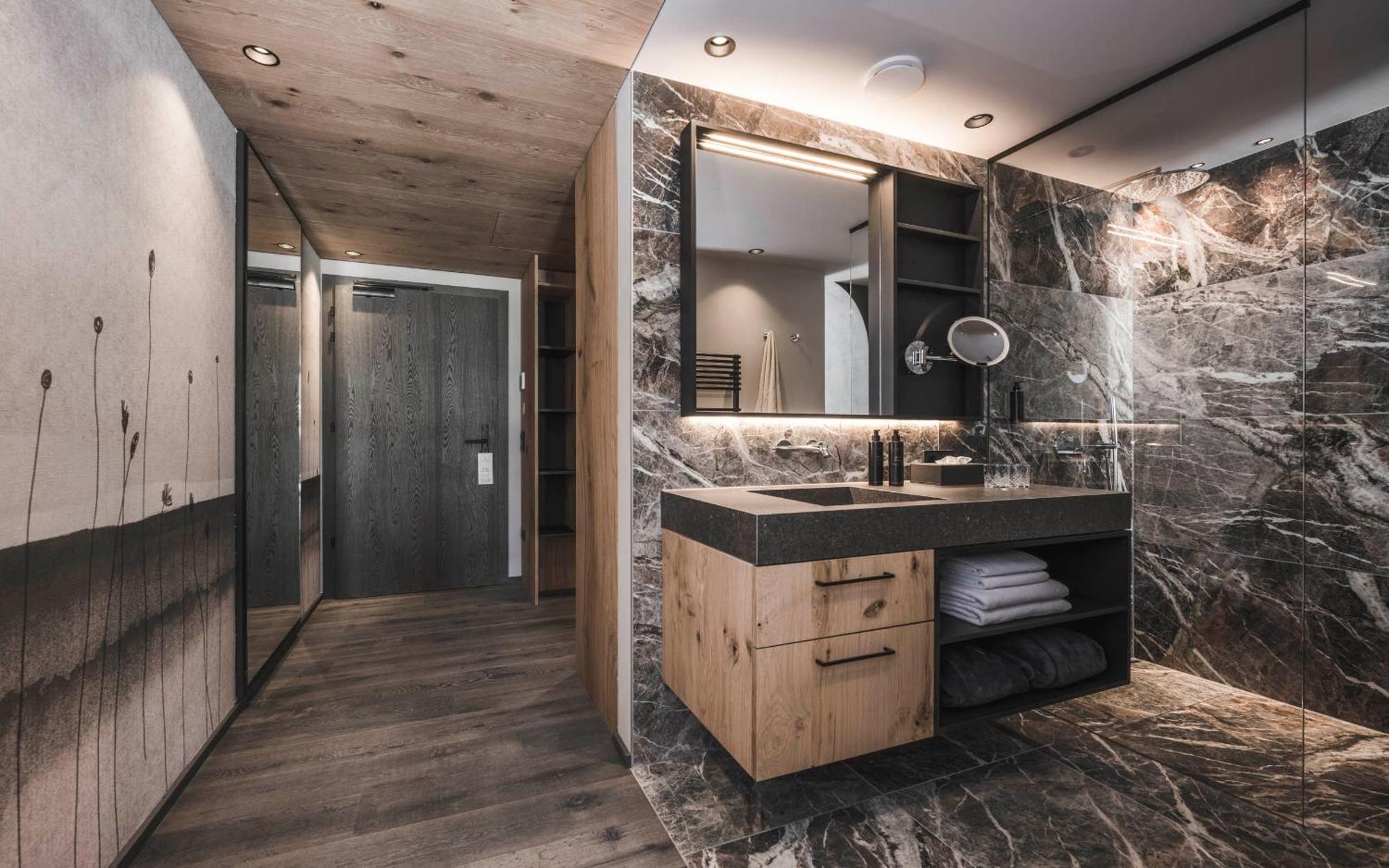 Somvita Suites Тироло Экстерьер фото